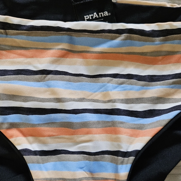 Prana Reversible Black & Multicolored Bikini Bottoms Size L NWT - Picture 6 of 8